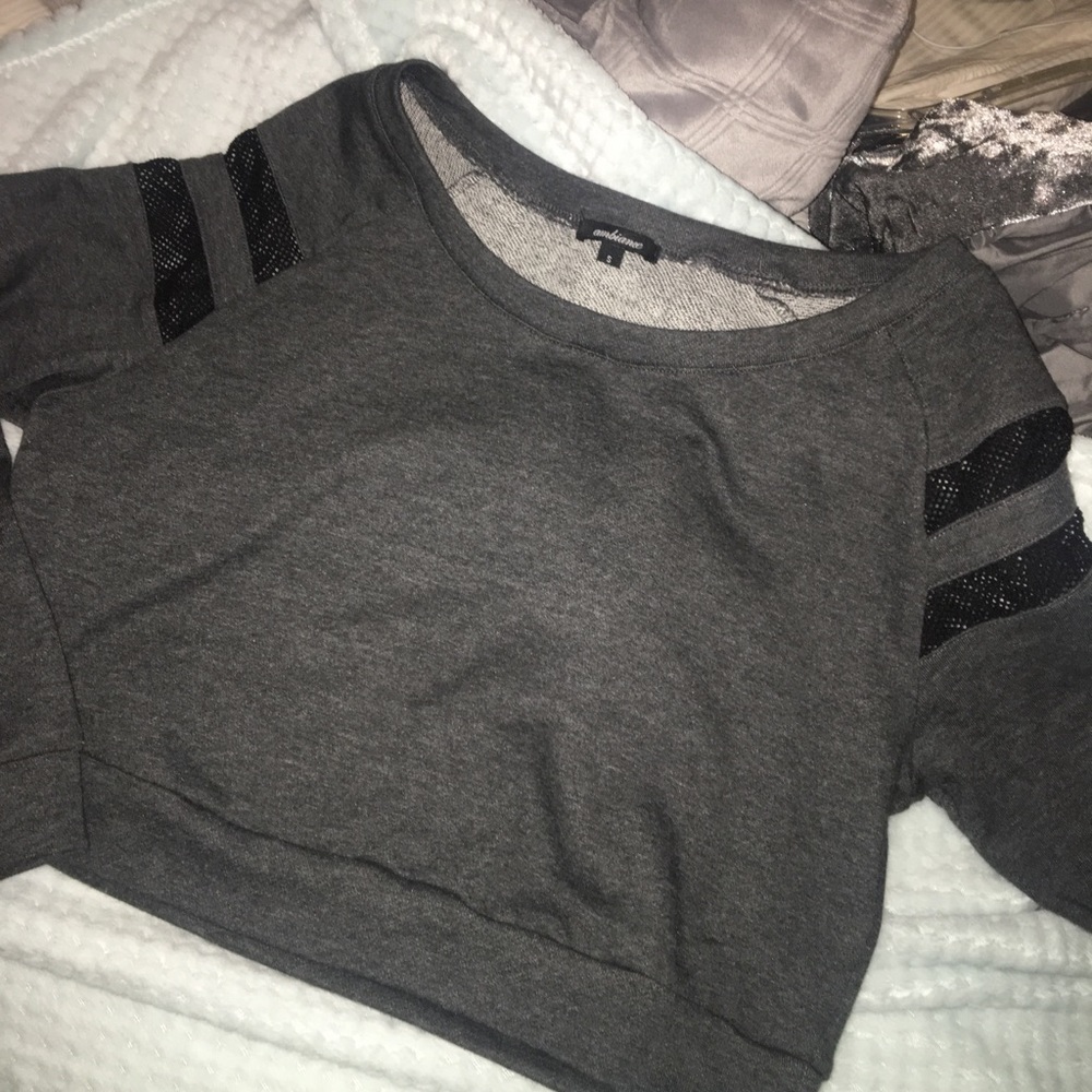 grey cropped sweatshirt